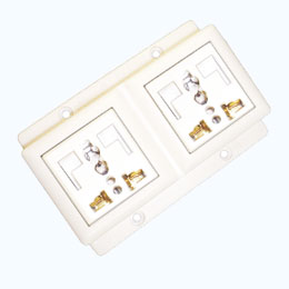 2 Universal + L-shaped safety receptacle set ( 2P+E )