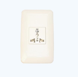 Universal receptacle set