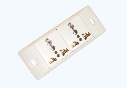 2 Universal receptacle set (2P+E)