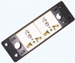 2 Universal receptacle set (2P+E)